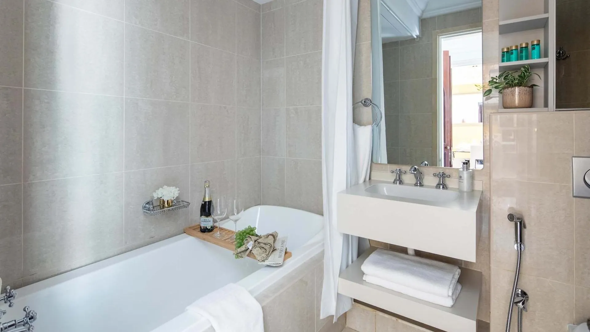 Apartment Frank Porter - Tejar Tower Dubai