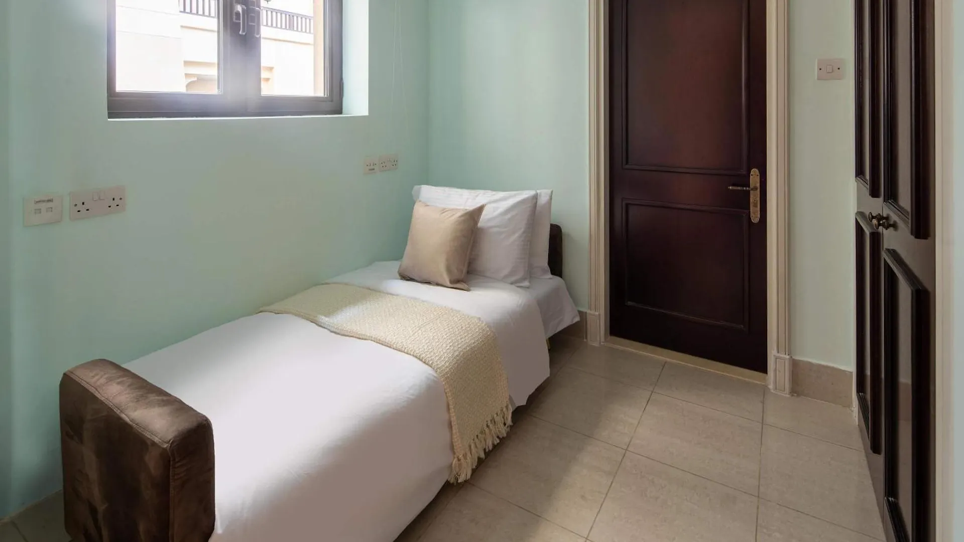 Frank Porter - Tejar Tower Dubai 0*,  United Arab Emirates